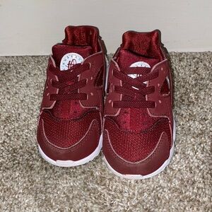 Nike Huarache Sneakers